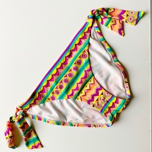 Victoria’s Secret Bikini Bottoms - M